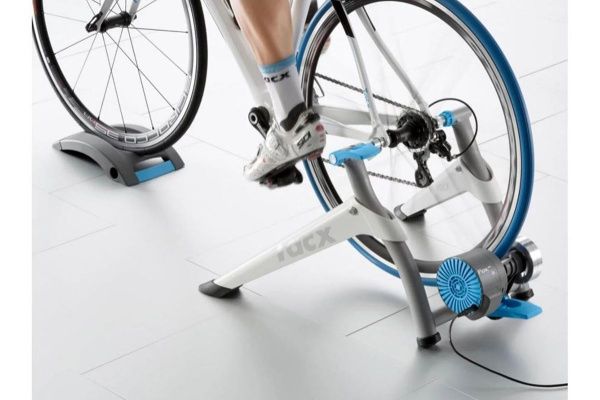 Велостанок Tacx Flow Smart Trainer (T2240.61)